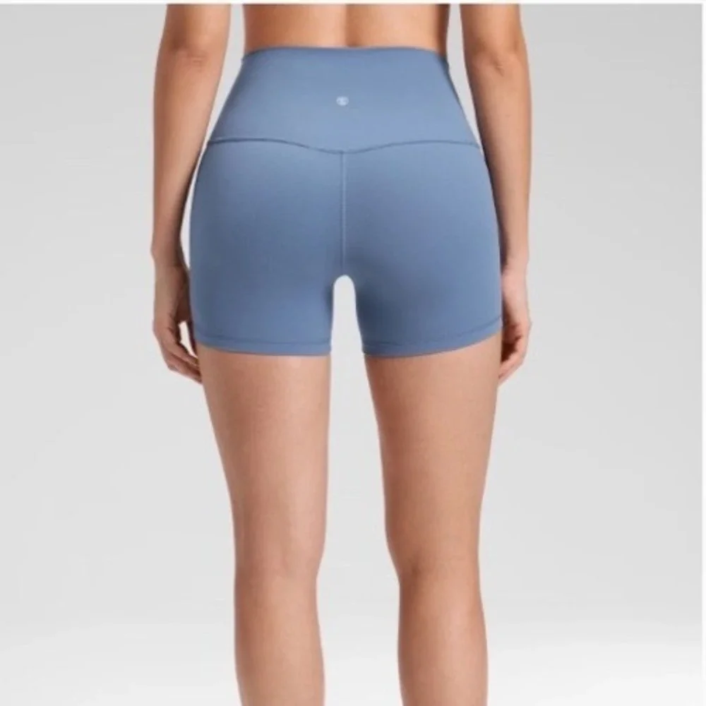 CRZYOGA Butterluxe Yoga Shorts 4'' Women Medium Washed Denim New With Tags